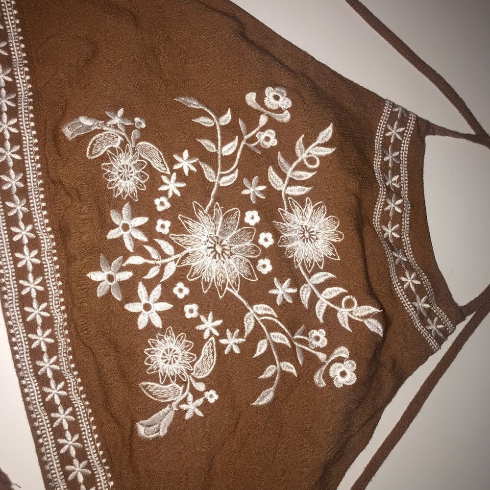 << SOLD >> Embroidered  tie halter - lined